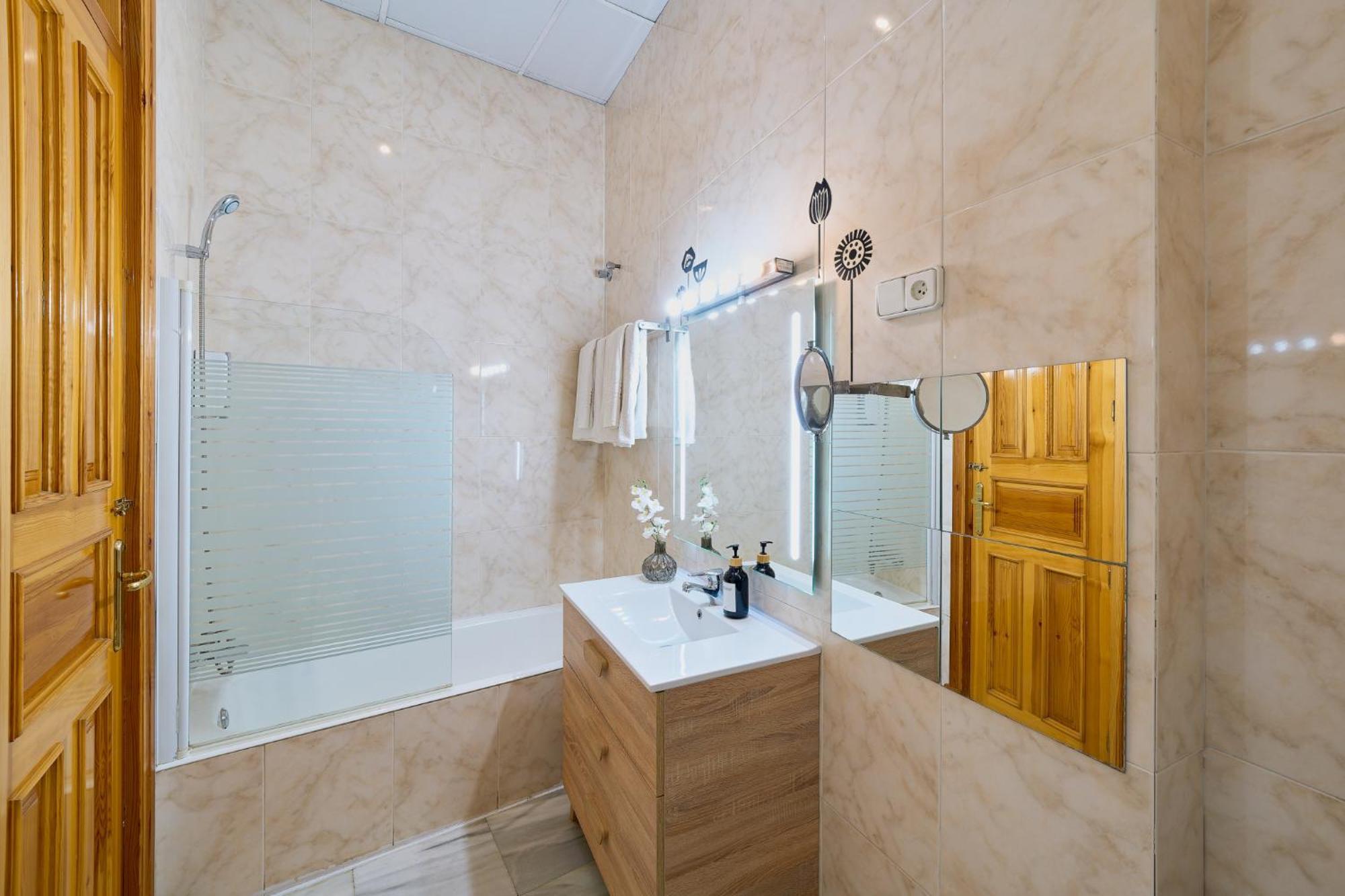 Boutique Suites Echegaray Málaga Exteriör bild